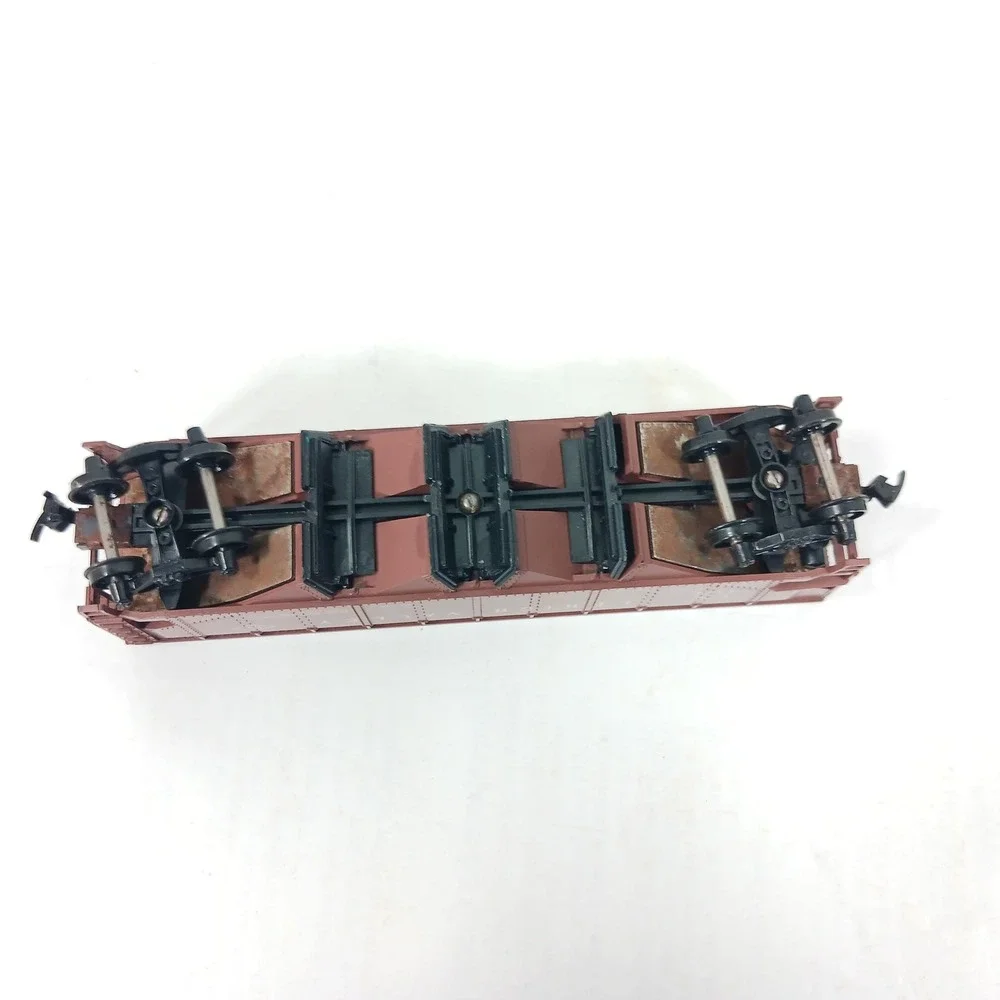 Lehigh Valley LV 4127 HO Scale Triple Hopper Rail Car Brown Vintage Style